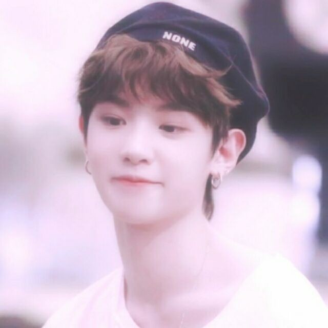 黄明昊.校草宠爱小丫头