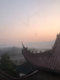 九窍玲珑塔