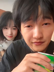 霸道总裁与他的小娇妻：祝星辰与其清纯女友日常